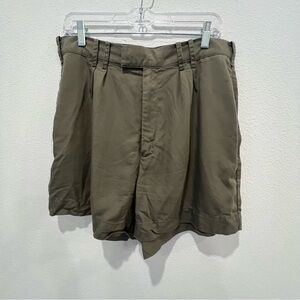 Abercrombie & fitch High Rise Camo Green Shorts Pleaded Size L